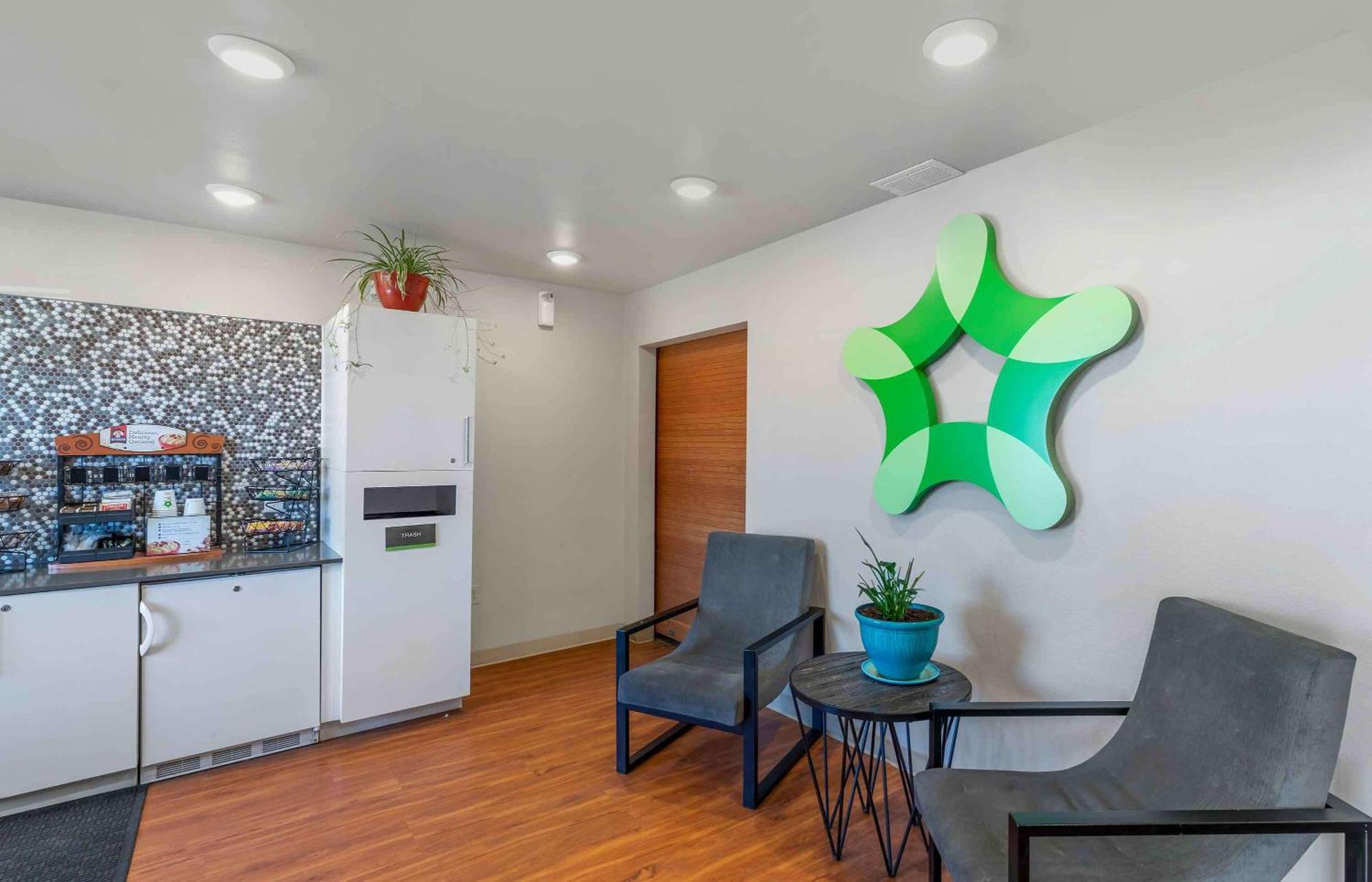 Extended Stay America Suites - Denver - Airport Aurora Exterior photo